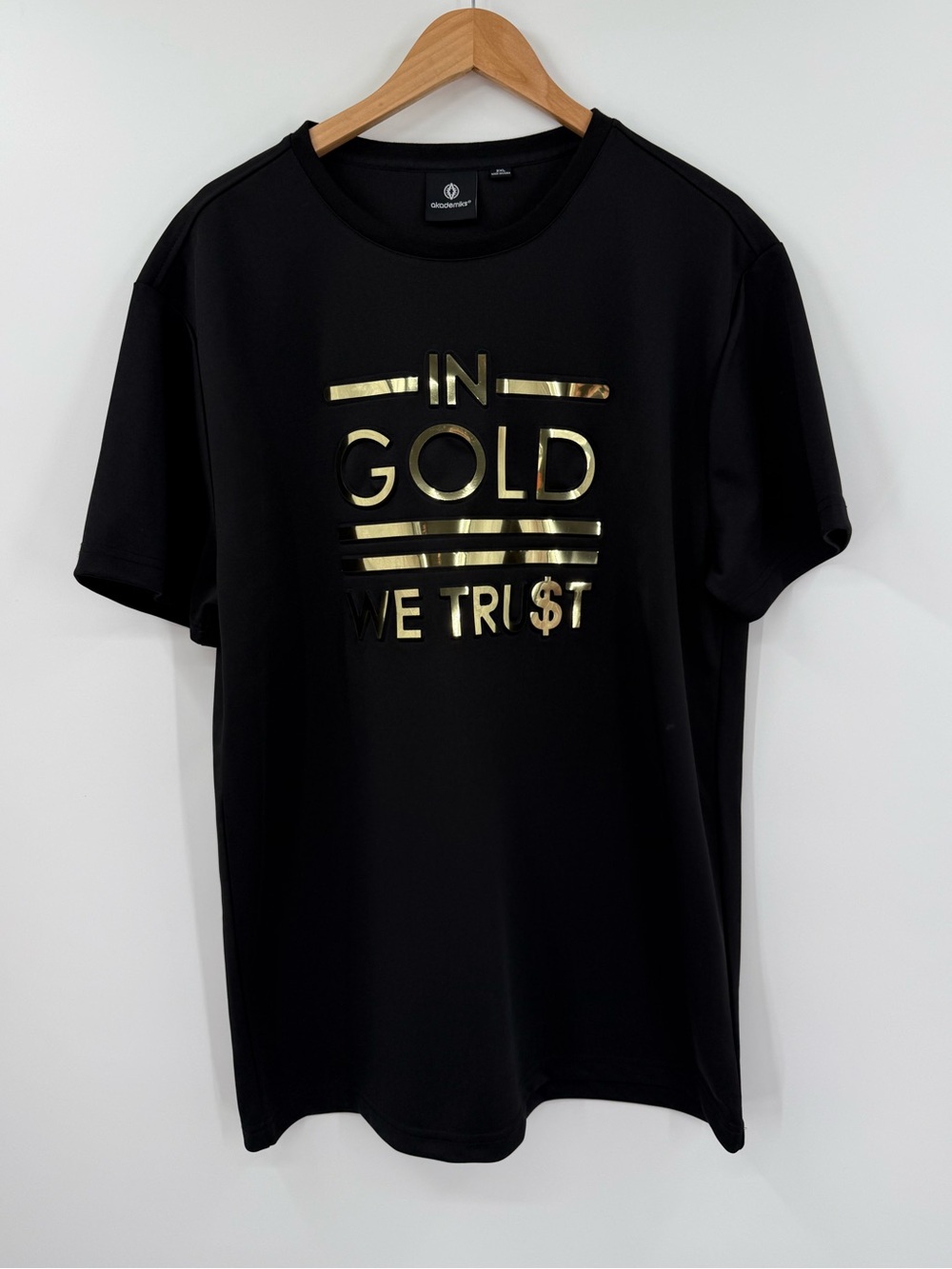 Akademiks "In Gold We Trust" Graphic Tee | Black | 2XL